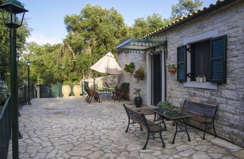 Gaios House | Su La Strata house by CorfuEscapes