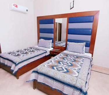 Gulshan-e-Iqbal Hotel | Subhan Palace Guest House