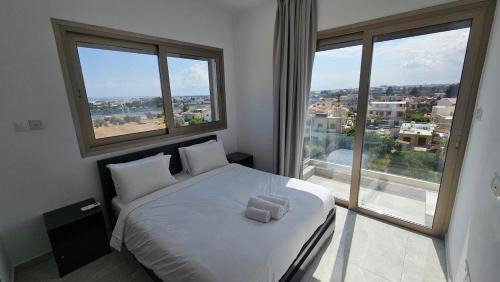 Kato Polemidia Apartment | Suburban Escape