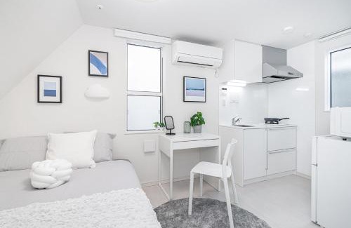 Shinjuku Apartment | Subway Higashi Shinjuku Station by 5 mins walk Designer's Apart ment