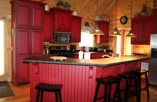 Sugar Mountain Cabin | 'Sugar Getaway' - Updated and Private!