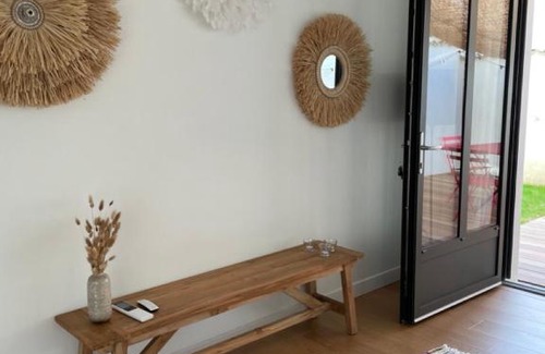 Reyrieux House | Suite 671
