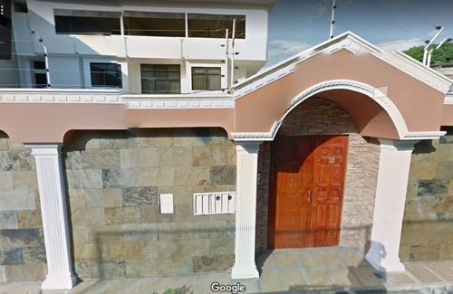 Portoviejo Apartment | suite acogedora y equipada, garaje con control, segura junto al parque Rotonda