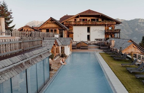 Haus House | "Suite Bergsonne" with bathtub, shower, WC (4-6 n.) - Nature and wellness hotel