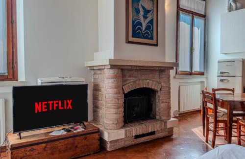 Ferrara Historic Centre Apartment | Suite degli Estensi - in centro storico con Jacuzzi