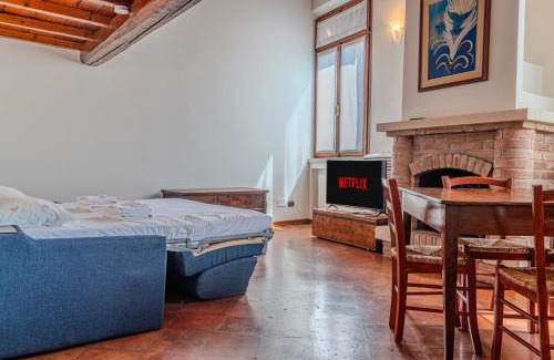 Ferrara Historic Centre Apartment | Suite degli Estensi - in centro storico con Jacuzzi