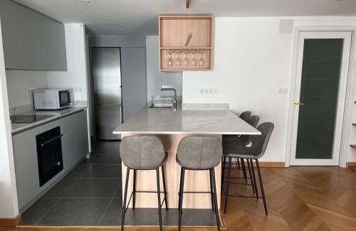 Saint-Denis Apartment | SUITE DELUXE au carré cathédrale en HYPERCENTRE Saint Denis