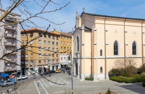 Roiano-Gretta-Barcola-Cologna-Scorcola Apartment | Suite Foscolo, in piazza a Trieste