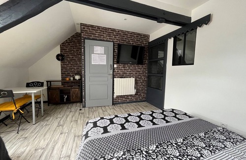 La Selle-en-Cogles Bed & Breakfast | Suite Loft au 1er Étage