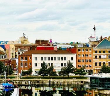 Dunkerque Centre Apartment | Suite Lucia 90m2 avec vue - 2 chb