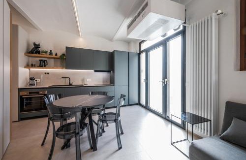 Formigine Apartment | Suite on canvas near the city of Ferrari