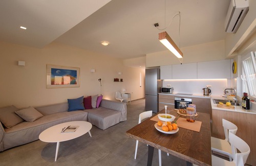 Kokinos Pirgos Apartment | Suite Pasithea with amazing sea view