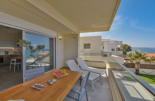 Kokinos Pirgos Apartment | Suite Pasithea with amazing sea view