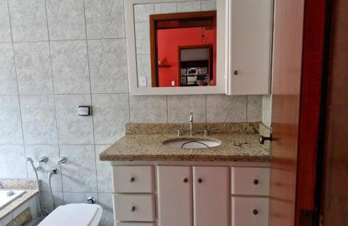 Regiao Urbana Homogenea VIII House | Suite vermelha em Poços de Caldas