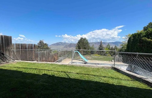 Kamloops House | Suite with a View! 5min to TRU