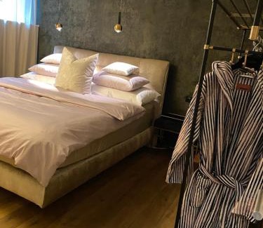 Muhlebach Apartment | Suite3, 7 min walk from Christmas market