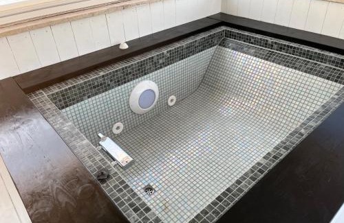 Monteverde Nuovo Apartment | SuiteFrattini Private Spa Rooftop