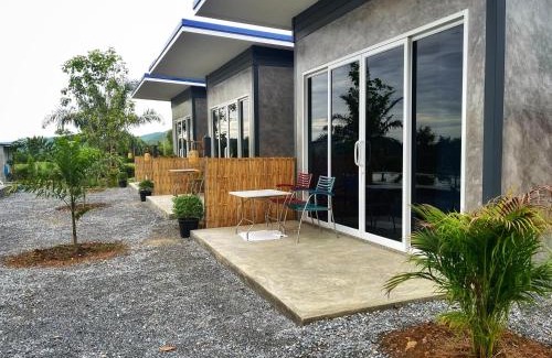 Dan Chang Bed & Breakfast | Sukcharoen Farm