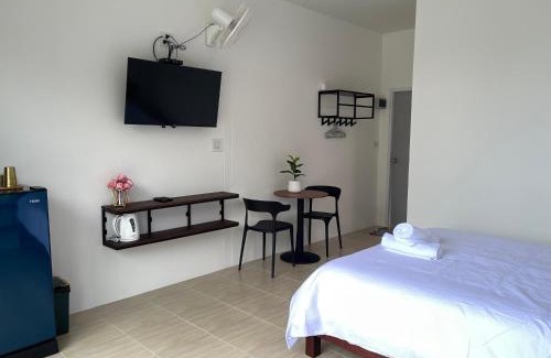 Dan Chang Bed & Breakfast | Sukcharoen Farm