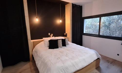 Ceret Villa | Summer 2026 Designer villa in nature in Céret