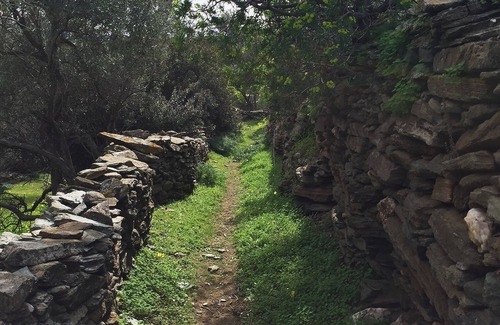 Platis Gialos House | Summer House in Sifnos on the Ancient Footpath