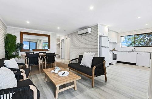 Traviston Apartment | Summer on the Esplanade