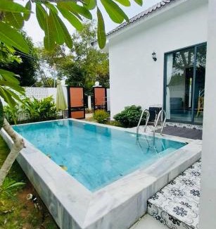 Ong Lang House | Summer Pool 2 Bedrooms Villa