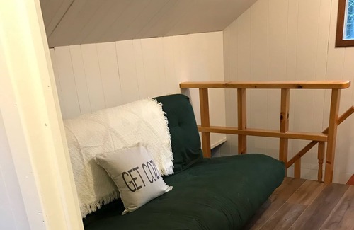 Madawaska Valley Cottage | SUMMERSWIND COTTAGE on calm Wadsworth Lake!