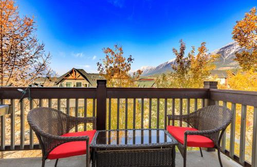 Canmore House | Summit at The Lodges of Canmore