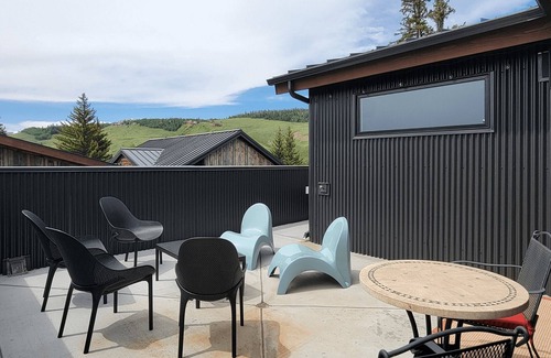 Silverthorne House | Summit Blue Townhome: Upscale Retreat On The Blue River