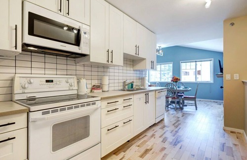 Canmore Condo | Summit Place 4B | Great Value for a Family of 4