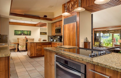 Kaanapali House | Summit Residence at KAANAPALI VISTA~4500 sf~5B/5.5B Pool/Ocean View~