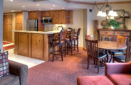 Peak 9 Apartment | Summit Suite At Beaver Run Resort condo