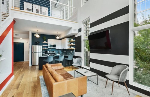 Midtown Apartment | Sumptuous Downtown Flat Piedmont