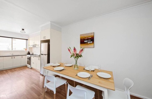 Albert Park House | Sun and Sand Albert Park