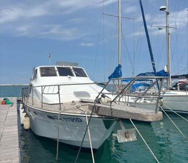 Municipio 3 Boat Rental | Sun Boat and Breakfast