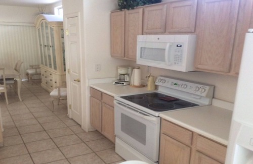 Sun City Grand-desert Horizon House | Sun City Grand Home perfect for Snowbirds.