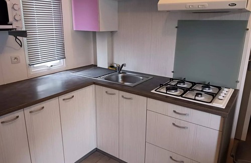 Saint-Cyprien House | Sun & Sea - Camping Le Bosc * - C301 MH 34 m2 3 bedroom, air conditioning , terrace of 18 m2 very good location in the campsite 7 people