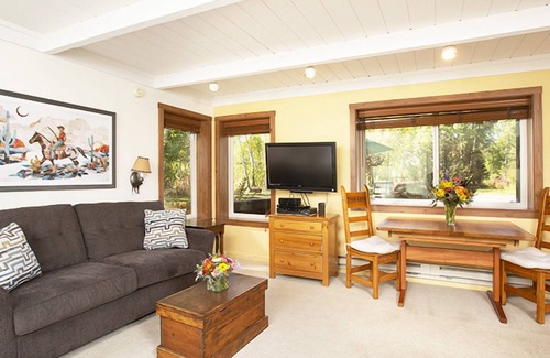 Elkhorn Hotel | Sun Valley Resort, Condo Studio One Queen | 2 Units