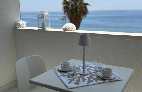 Porto Salvo Bed & Breakfast | SunBeach 44 - Skyview B&B