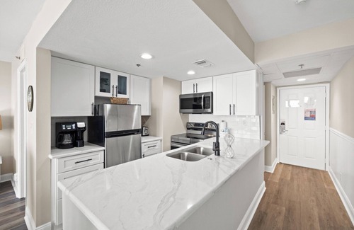 Panama City Beach Condo | Sunbird Beach Resort by Book That Condo