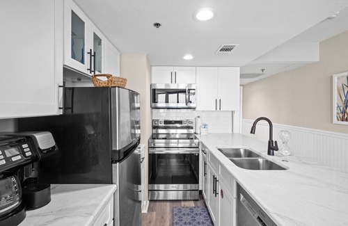 Panama City Beach Condo | Sunbird Beach Resort by Book That Condo
