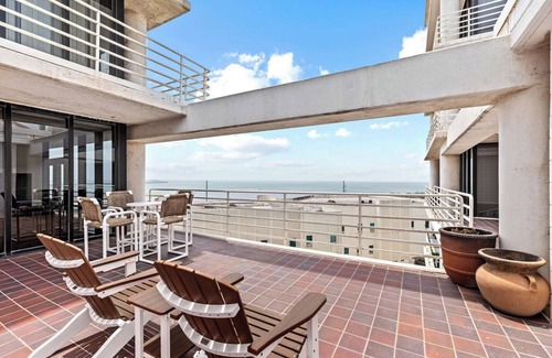 South Padre Island Condo | Sunchase IV by South Padre Resort Rental