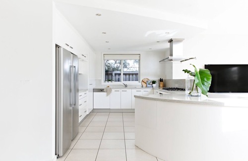 Werri Beach House | Sundara Beach House Gerringong - Ocean views, heated pool/spa, cubby, billiards