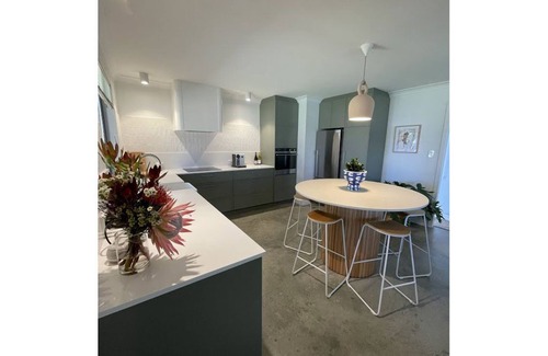 Quindalup House | "Sunday, Every Day is the Weekend" - Free Wi-Fi
