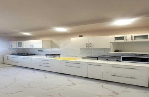 Theog House | Sunday Premium 5 BHK Villa Mihika, Shimla