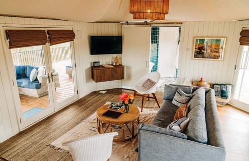 Fentress House | Sundowner Safari Tent at Wahwahtaysee Resort on the San Marcos River