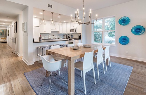 Crystal Beach House | SUNFISH MANOR: Remodeled! Private Beach 2 min walk! Modern-Coastal Design, Huge