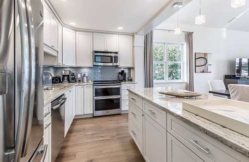 Crystal Beach House | SUNFISH MANOR: Remodeled! Private Beach 2 min walk! Modern-Coastal Design, Huge