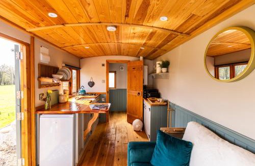 Staple Hill Apartment | Sunflower Hut